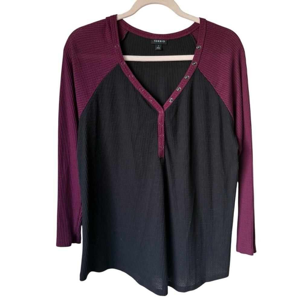 Torrid black and purple waffle knit raglan Henley plus size top 1